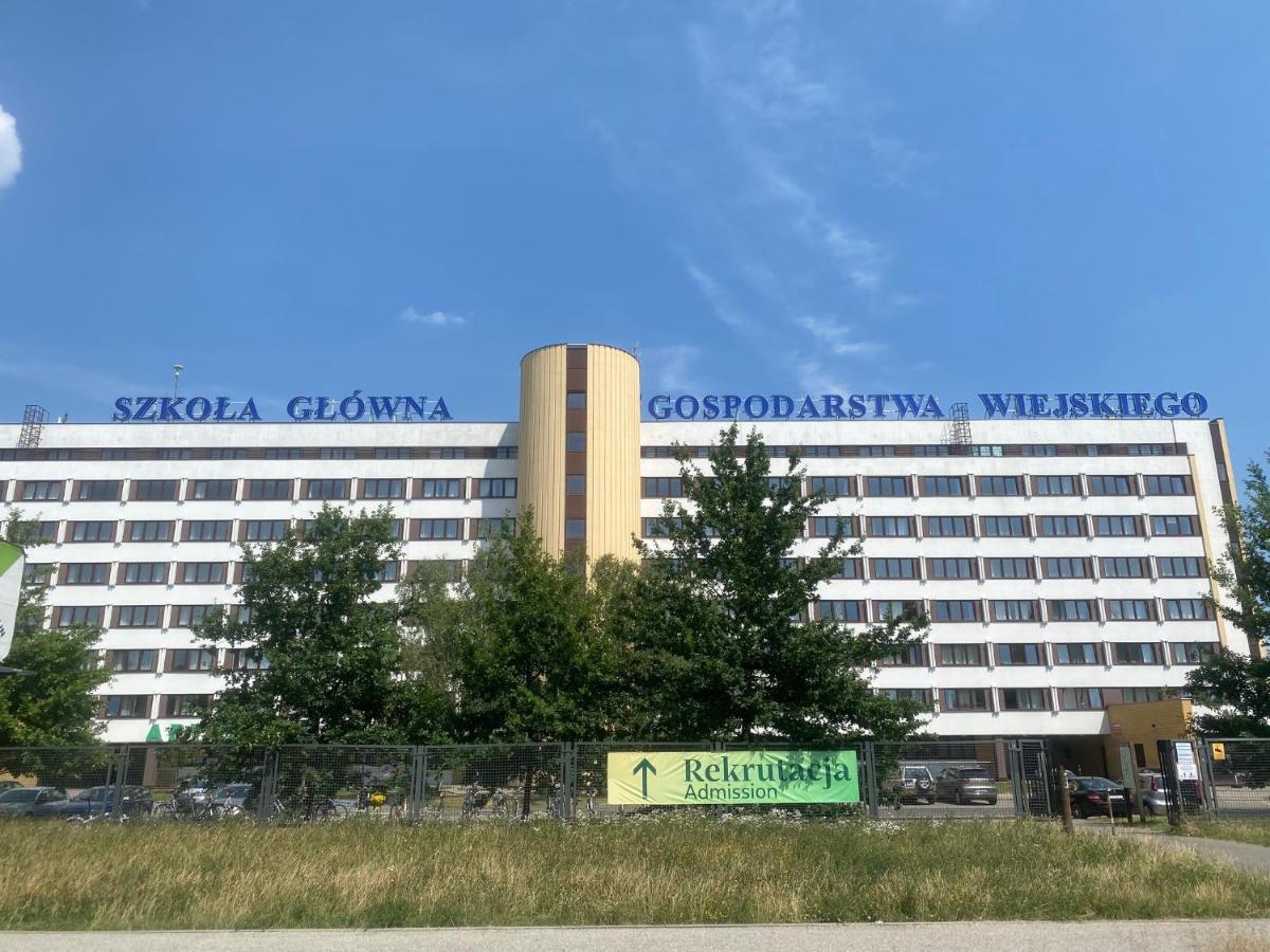 Pokoje Nowoursynowska Hostel Warsaw Exterior photo